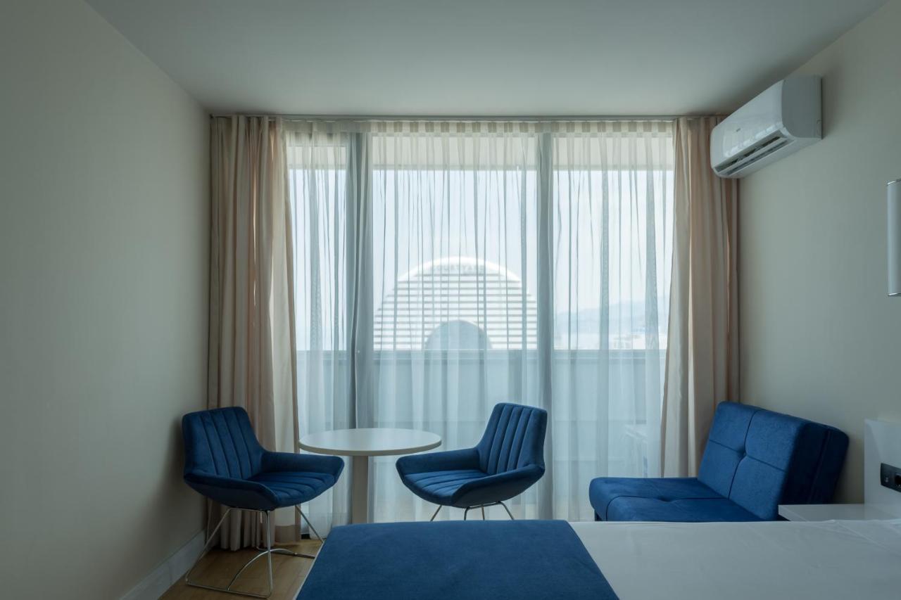 Orbi City Hotel Official Батумі Екстер'єр фото