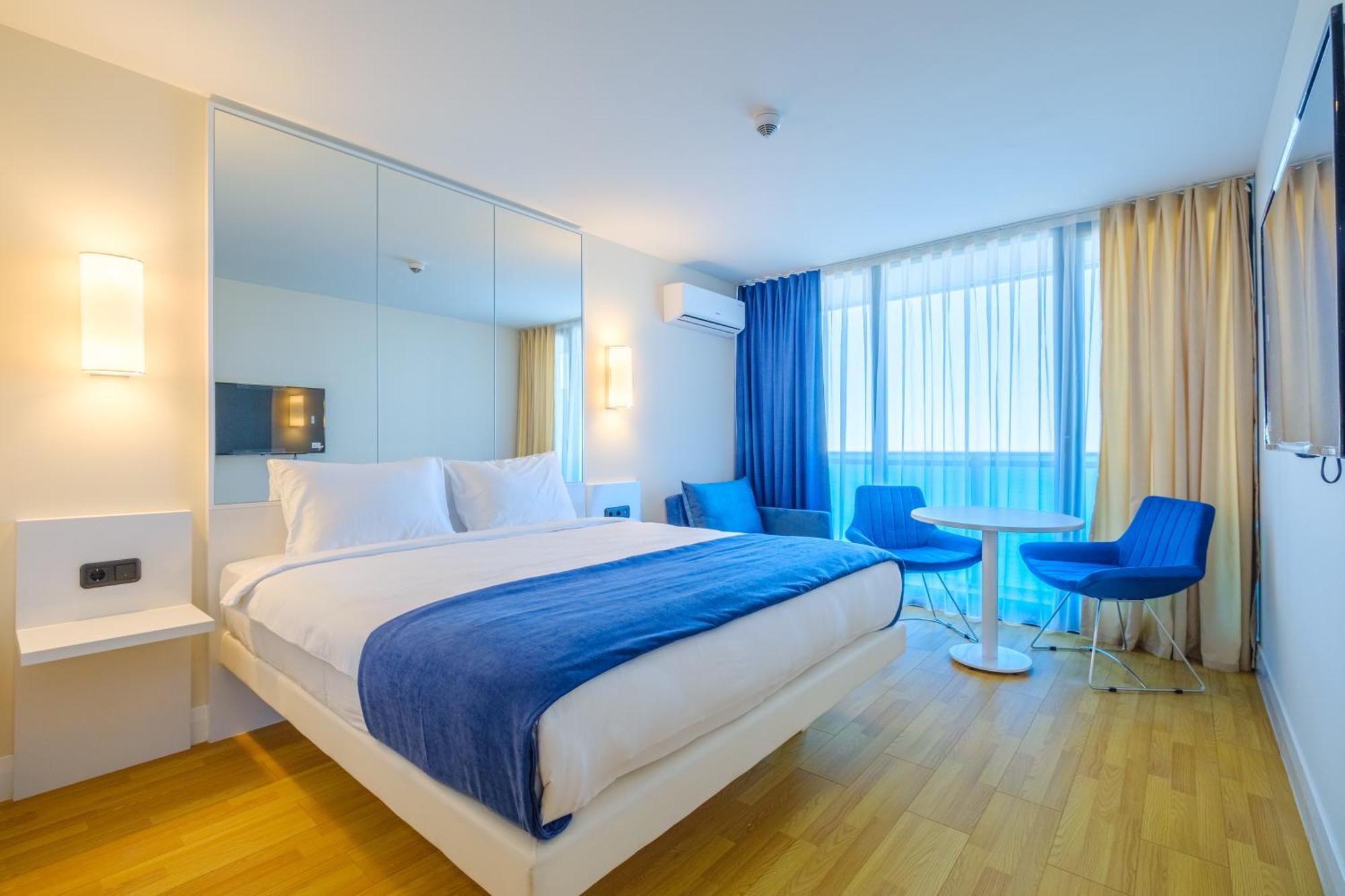 Orbi City Hotel Official Батумі Екстер'єр фото